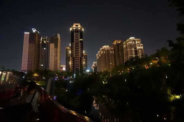 秋紅谷廣場:遊記:秋紅谷景觀生態公園