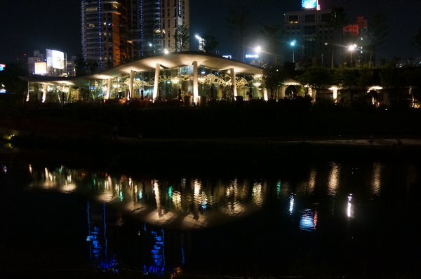 秋紅谷廣場:遊記:秋紅谷景觀生態公園