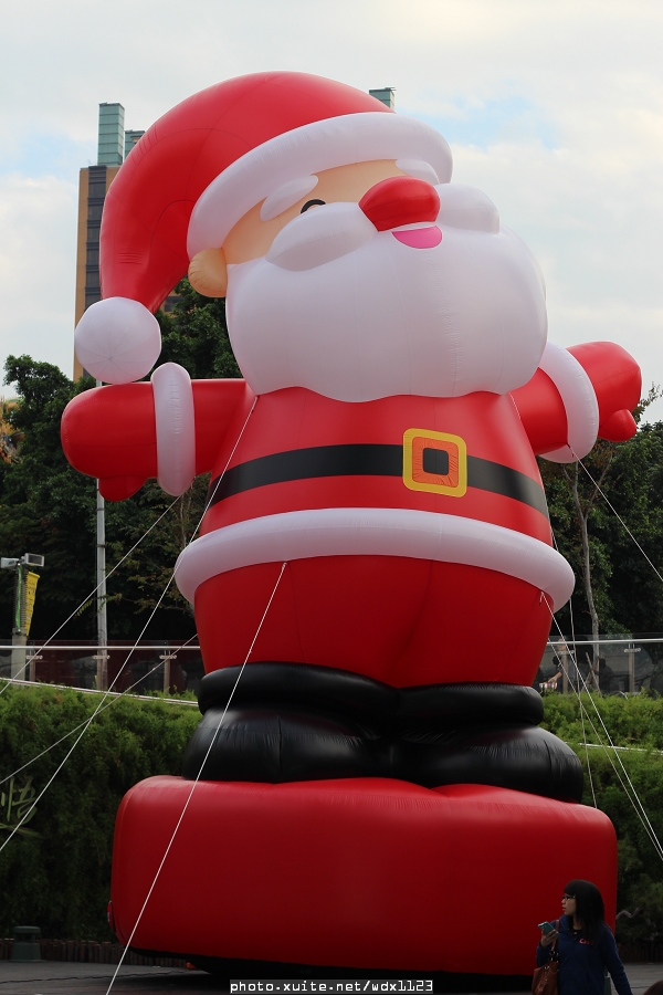 2014泰迪熊台中樂活嘉年華:2014泰迪熊樂活嘉年華✪100+2親子熊到齊❤金古錐~103.12.09更新