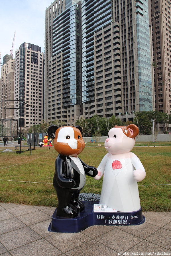 2014泰迪熊台中樂活嘉年華:2014泰迪熊樂活嘉年華✪100+2親子熊到齊❤金古錐~103.12.09更新