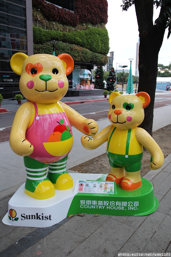 2014泰迪熊台中樂活嘉年華:2014泰迪熊樂活嘉年華✪100+2親子熊到齊❤金古錐~103.12.09更新