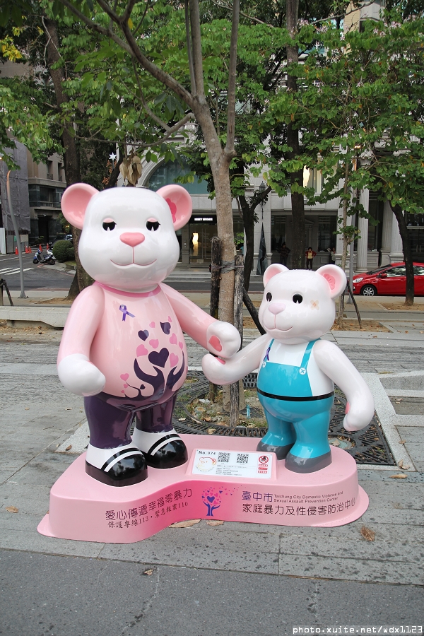 2014泰迪熊台中樂活嘉年華:2014泰迪熊樂活嘉年華✪100+2親子熊到齊❤金古錐~103.12.09更新