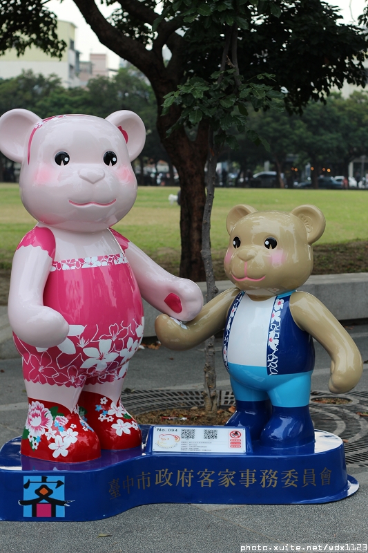 2014泰迪熊台中樂活嘉年華:2014泰迪熊樂活嘉年華✪100+2親子熊到齊❤金古錐~103.12.09更新