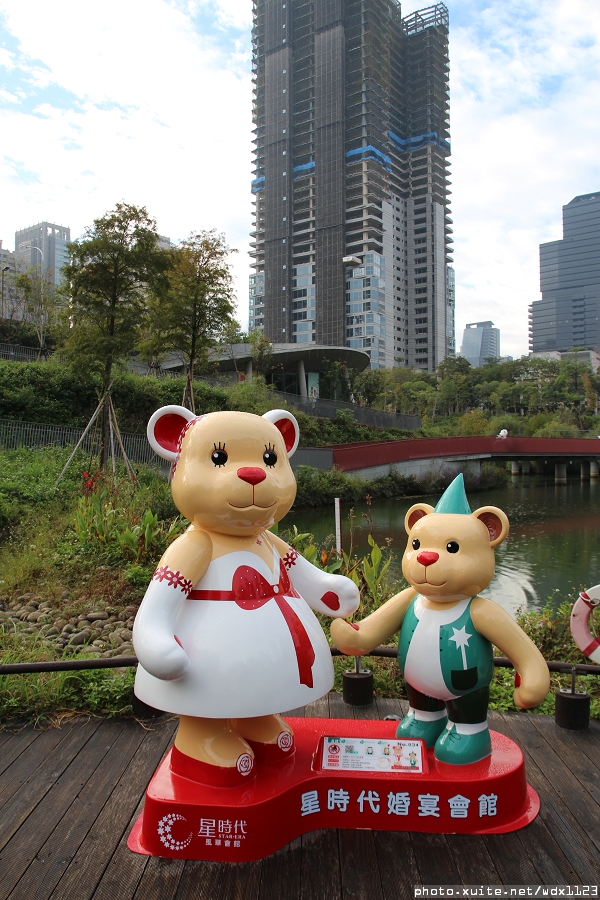 2014泰迪熊台中樂活嘉年華:2014泰迪熊樂活嘉年華✪100+2親子熊到齊❤金古錐~103.12.09更新