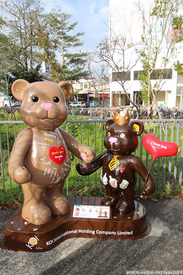 2014泰迪熊台中樂活嘉年華:2014泰迪熊樂活嘉年華✪100+2親子熊到齊❤金古錐~103.12.09更新