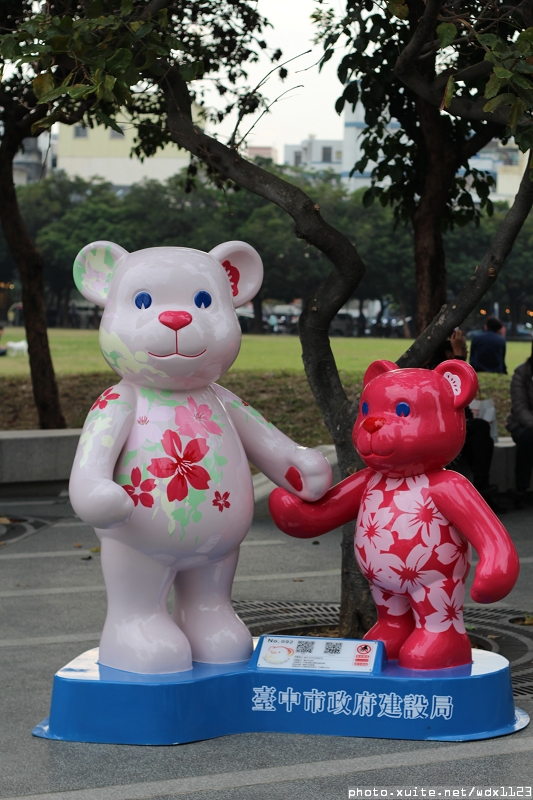 2014泰迪熊台中樂活嘉年華:2014泰迪熊樂活嘉年華✪100+2親子熊到齊❤金古錐~103.12.09更新