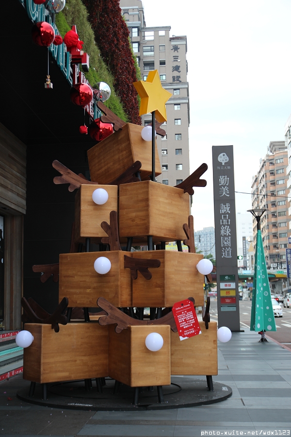 2014泰迪熊台中樂活嘉年華:2014泰迪熊樂活嘉年華✪100+2親子熊到齊❤金古錐~103.12.09更新