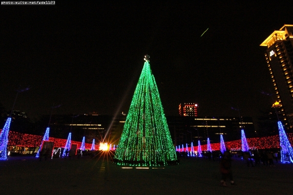 2014泰迪熊台中樂活嘉年華:2014泰迪熊樂活嘉年華✪100+2親子熊到齊❤金古錐~103.12.09更新