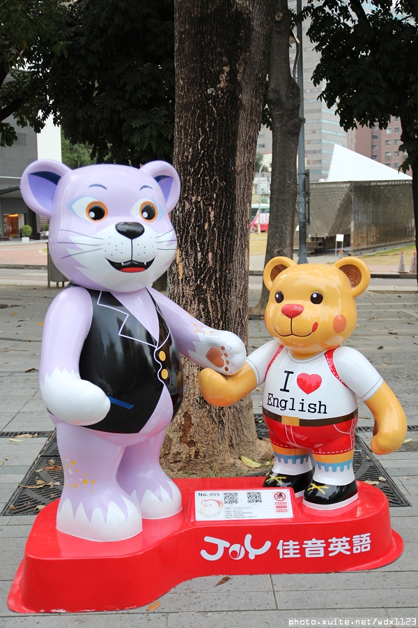 2014泰迪熊台中樂活嘉年華:2014泰迪熊樂活嘉年華✪100+2親子熊到齊❤金古錐~103.12.09更新