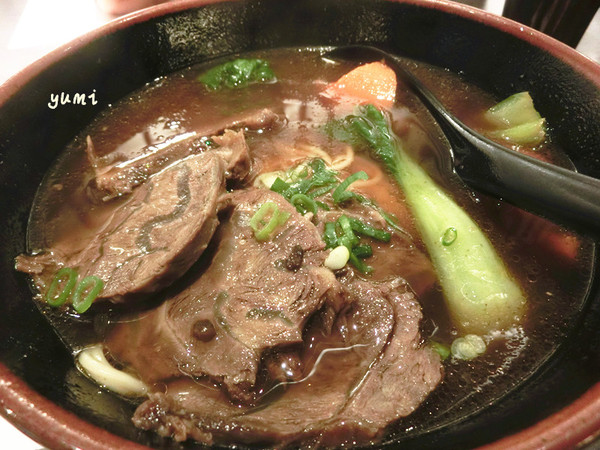 太初麵食りようり:【台中食記】在五星級的用餐環境享受平價美食@太初麵食りようり