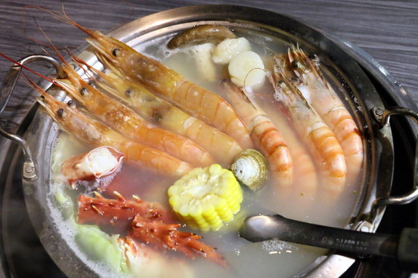 好客酒吧燒烤吃到飽 (25)