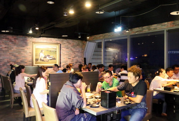 好客酒吧燒烤吃到飽 (5)