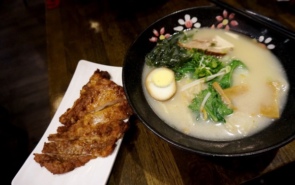 滿來溫泉拉麵：[新北投] 滿來溫泉拉麵：台日混搭懷舊風，CP值不錯