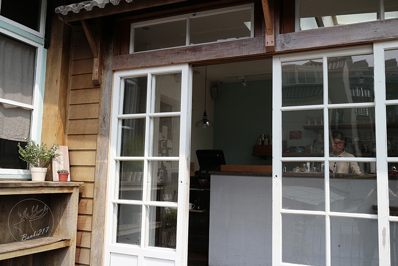 Banbi217 美食旅遊: 田樂二店小公園 For Farm Burger-日式漢堡與炸雞鬆餅,早午餐,下午茶,咖啡館(台中美食)