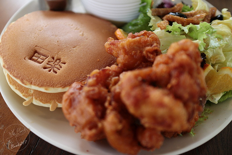 Banbi217 美食旅遊: 田樂二店小公園 For Farm Burger-日式漢堡與炸雞鬆餅,早午餐,下午茶,咖啡館(台中美食)