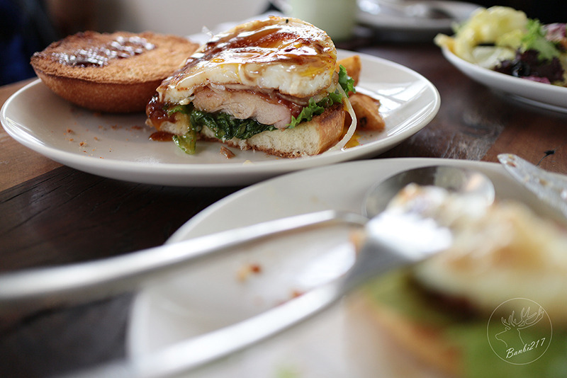 Banbi217 美食旅遊: 田樂二店小公園 For Farm Burger-日式漢堡與炸雞鬆餅,早午餐,下午茶,咖啡館(台中美食)