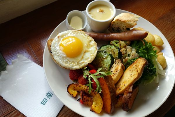 for Farm Burger‧田樂(小公園店)：(胖樺食記)台中必吃早餐”for Farm Burger田樂小公園店”。隱身民宅的優哉鄉村風(內含2016年完整菜單)