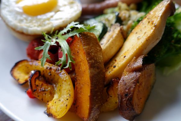 for Farm Burger‧田樂(小公園店)：(胖樺食記)台中必吃早餐”for Farm Burger田樂小公園店”。隱身民宅的優哉鄉村風(內含2016年完整菜單)