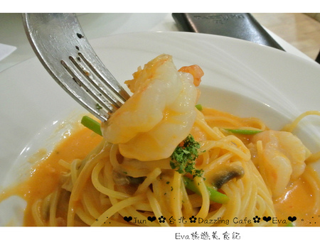Dazzling Cafe Sunshine(3店):【食記】oO。台北 Dazzling Cafe Sunshine 白鬼鬼蜜糖吐司之不給蜜糖就搗蛋~。o○。