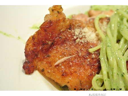 Dazzling Cafe Sunshine(3店)：【食記】oO。。台北　信義區　A11館　Dazzling Cafe SunShine　蜜糖吐司　義大利麵　燉飯　咖啡　輕食　三明治　奶油像瀑布一樣流潟而下的蜜糖吐司，讓人看了好想大口大口吃～oO。o○。　