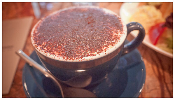 路燈咖啡 Light cafe:【食記】 台北 路燈咖啡_線條優美的公館微型咖啡廳