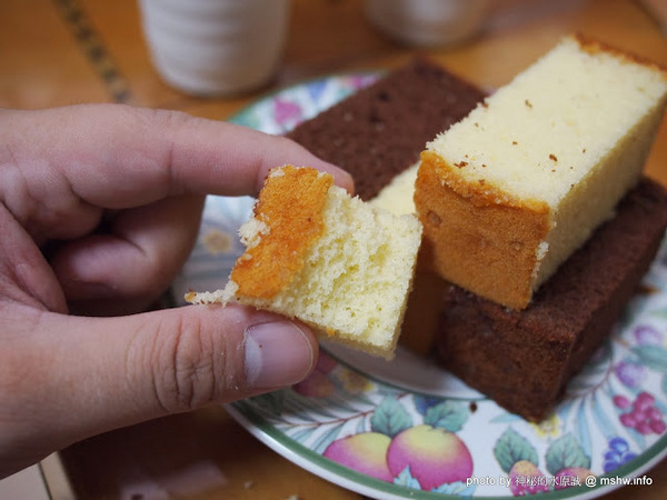 四月南風：【食記】【景點】台中西屯-四月南風伴手禮-長崎蛋糕 Castela 卡斯提拉@秋紅谷 : Let’s run away! 台中一日遊~秋紅谷景觀公園