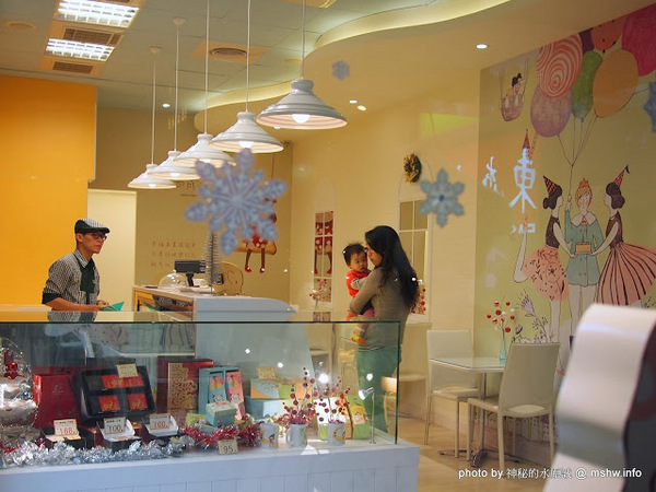 四月南風：【食記】【景點】台中西屯-四月南風伴手禮-長崎蛋糕 Castela 卡斯提拉@秋紅谷 : Let’s run away! 台中一日遊~秋紅谷景觀公園