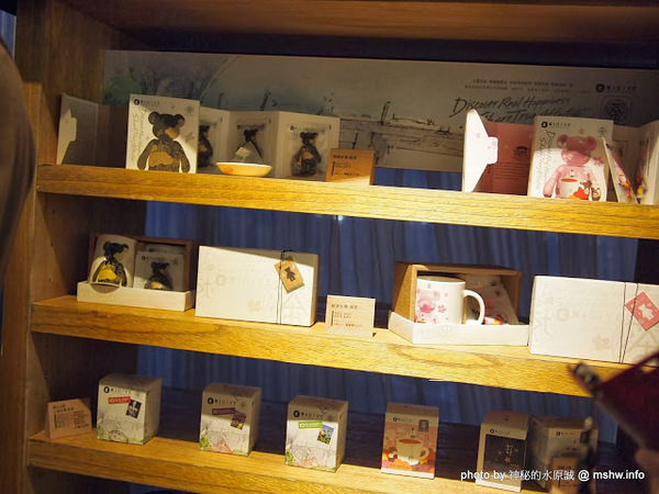 四月南風：【食記】【景點】台中西屯-四月南風伴手禮-長崎蛋糕 Castela 卡斯提拉@秋紅谷 : Let’s run away! 台中一日遊~秋紅谷景觀公園