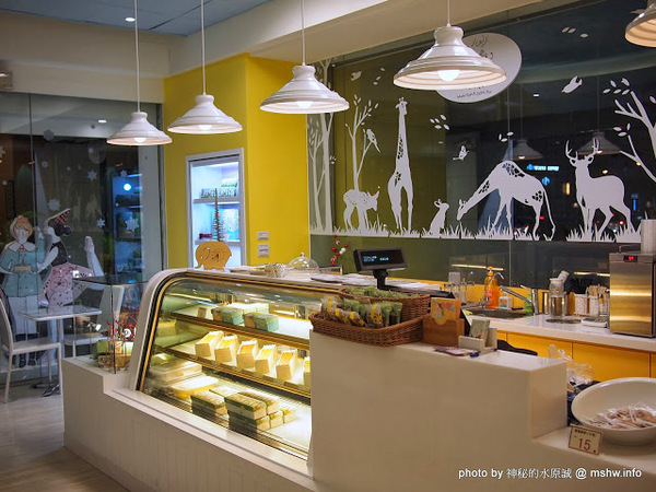 四月南風：【食記】【景點】台中西屯-四月南風伴手禮-長崎蛋糕 Castela 卡斯提拉@秋紅谷 : Let’s run away! 台中一日遊~秋紅谷景觀公園