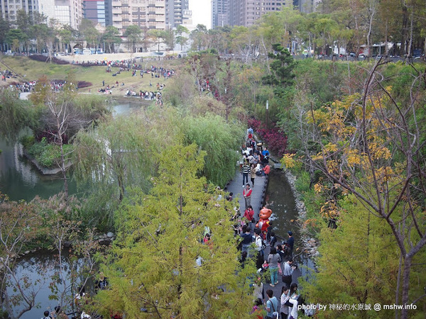 四月南風：【食記】【景點】台中西屯-四月南風伴手禮-長崎蛋糕 Castela 卡斯提拉@秋紅谷 : Let’s run away! 台中一日遊~秋紅谷景觀公園