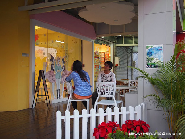 四月南風：【食記】【景點】台中西屯-四月南風伴手禮-長崎蛋糕 Castela 卡斯提拉@秋紅谷 : Let’s run away! 台中一日遊~秋紅谷景觀公園