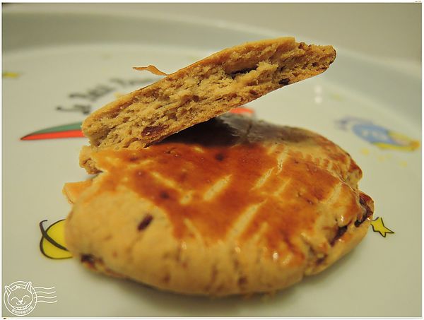 四月南風:【星羽是吃貨-宅配】Q甜ㄎㄠˊㄎㄠˊ長崎蛋糕,連星羽都吃到欲罷不能喔!~四月南風。