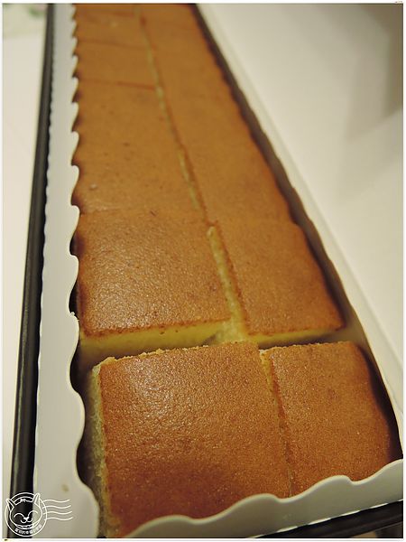 四月南風:【星羽是吃貨-宅配】Q甜ㄎㄠˊㄎㄠˊ長崎蛋糕,連星羽都吃到欲罷不能喔!~四月南風。