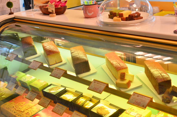 四月南風：『台中||西屯』連包裝都想收藏起來！-四月南風 中秋禮盒 “愛評體驗團”