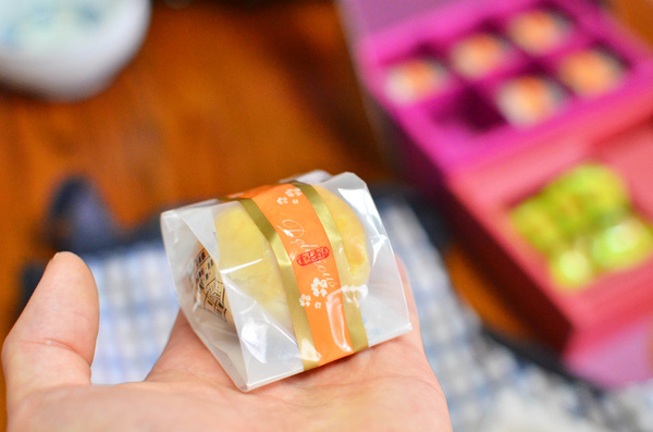 四月南風：『台中||西屯』連包裝都想收藏起來！-四月南風 中秋禮盒 “愛評體驗團”