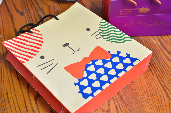 四月南風：『台中||西屯』連包裝都想收藏起來！-四月南風 中秋禮盒 “愛評體驗團”