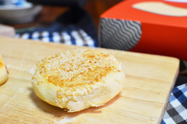 四月南風：『台中||西屯』連包裝都想收藏起來！-四月南風 中秋禮盒 “愛評體驗團”