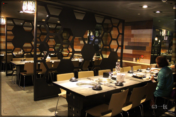 好客-音樂料理-現場LIVE演唱(市府店)：【口碑券09】市府捷運站一號出口「好客-音樂料理 (市府店)」