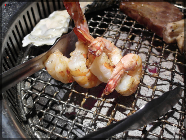 好客-音樂料理-現場LIVE演唱(市府店)：【口碑券09】市府捷運站一號出口「好客-音樂料理 (市府店)」