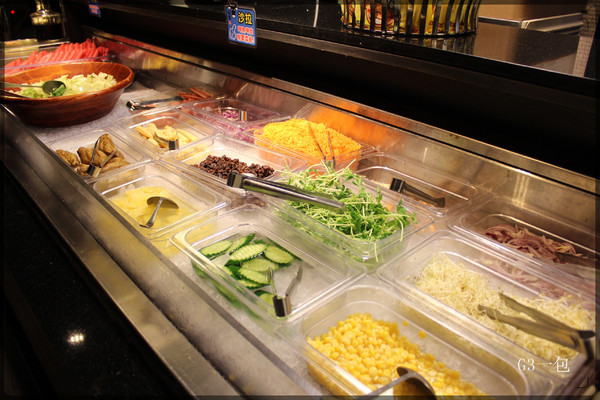 好客-音樂料理-現場LIVE演唱(市府店)：【口碑券09】市府捷運站一號出口「好客-音樂料理 (市府店)」