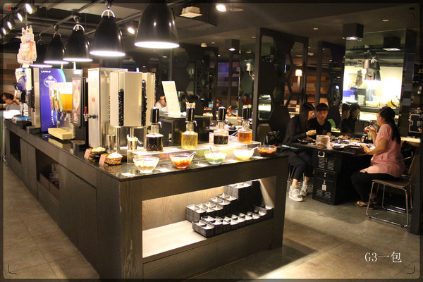 好客-音樂料理-現場LIVE演唱(市府店)：【口碑券09】市府捷運站一號出口「好客-音樂料理 (市府店)」