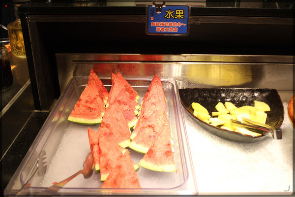 好客-音樂料理-現場LIVE演唱(市府店)：【口碑券09】市府捷運站一號出口「好客-音樂料理 (市府店)」