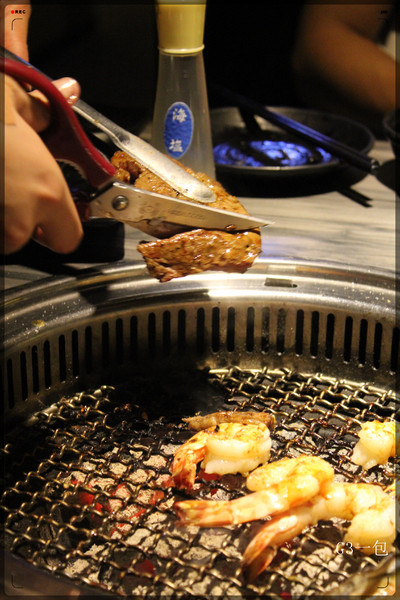 好客-音樂料理-現場LIVE演唱(市府店)：【口碑券09】市府捷運站一號出口「好客-音樂料理 (市府店)」