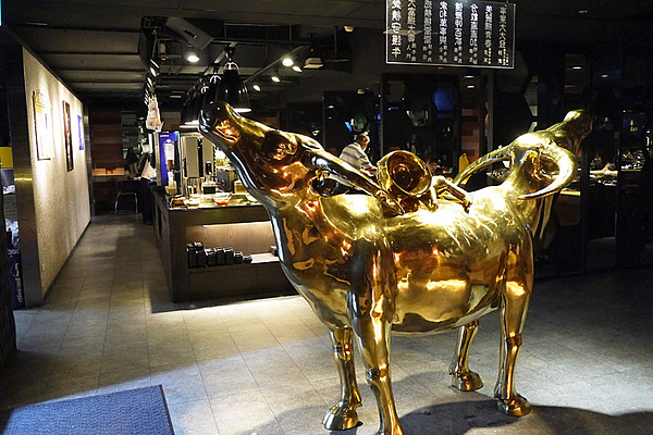 好客-音樂料理-現場LIVE演唱(市府店):帝王級的豪華料理。好客-音樂料理(巿府店)