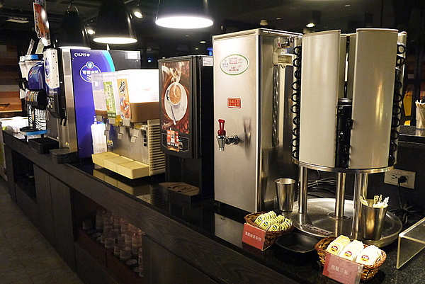 好客-音樂料理-現場LIVE演唱(市府店):帝王級的豪華料理。好客-音樂料理(巿府店)