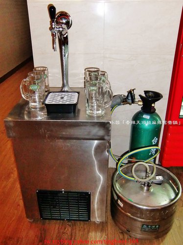 香辣天頂級麻辣鴛鴦鍋:「香辣天頂級麻辣鴛鴦鍋」香濃味美的牛奶味噌鍋~