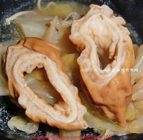 香辣天頂級麻辣鴛鴦鍋:「香辣天頂級麻辣鴛鴦鍋」香濃味美的牛奶味噌鍋~