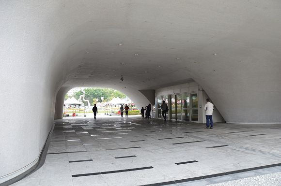 國立公共資訊圖書館21