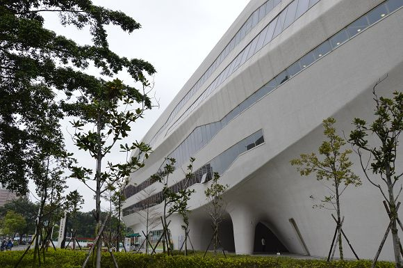 國立公共資訊圖書館16