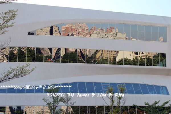 國立公共資訊圖書館National Library of Public Information:閱讀新視界.世界級的國立台中圖書館